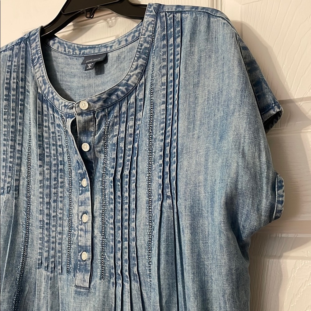 J. Jill Denim super cute cap sleeve top with fringe bottom